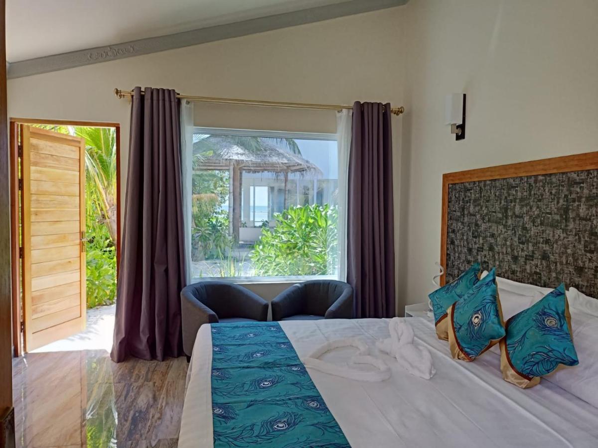Island Life Maldives Retreat & Spa Magoodhoo Eksteriør bilde