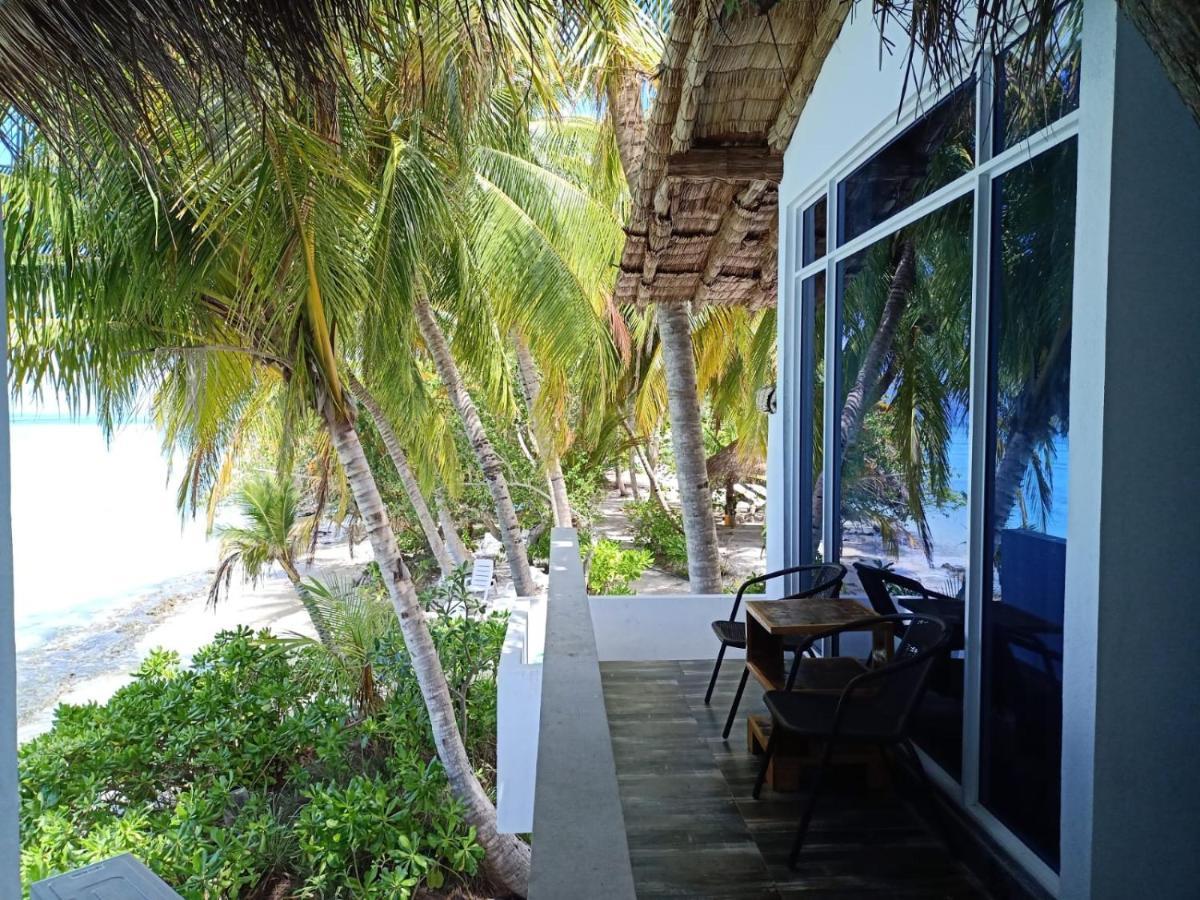 Island Life Maldives Retreat & Spa Magoodhoo Eksteriør bilde