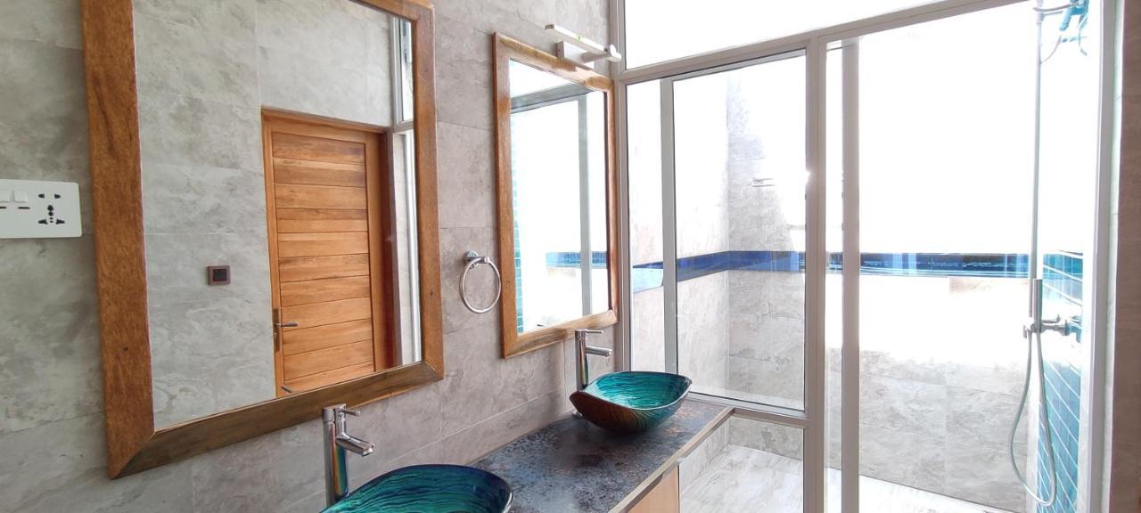 Island Life Maldives Retreat & Spa Magoodhoo Eksteriør bilde