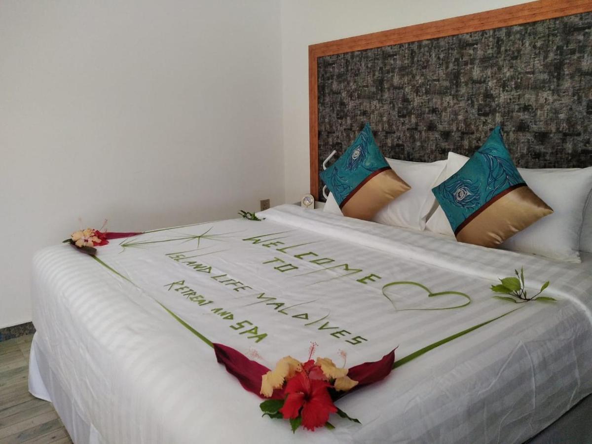Island Life Maldives Retreat & Spa Magoodhoo Eksteriør bilde
